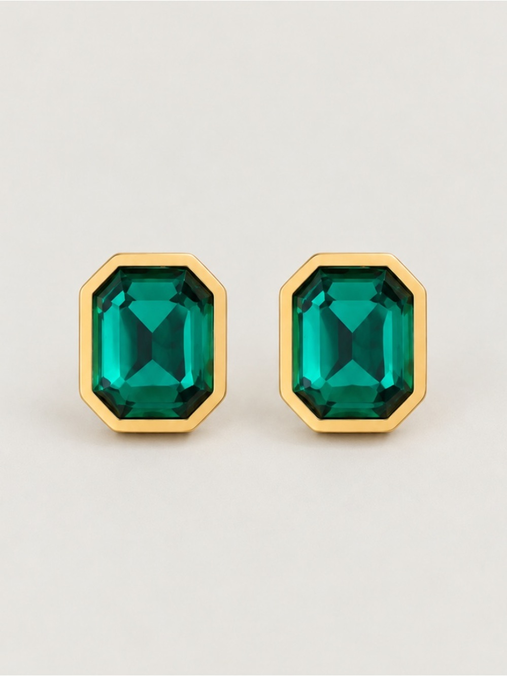 New! Emerald Gold Post Earrings NWOT